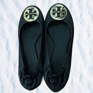 Tory Burch flat,worn only once.
